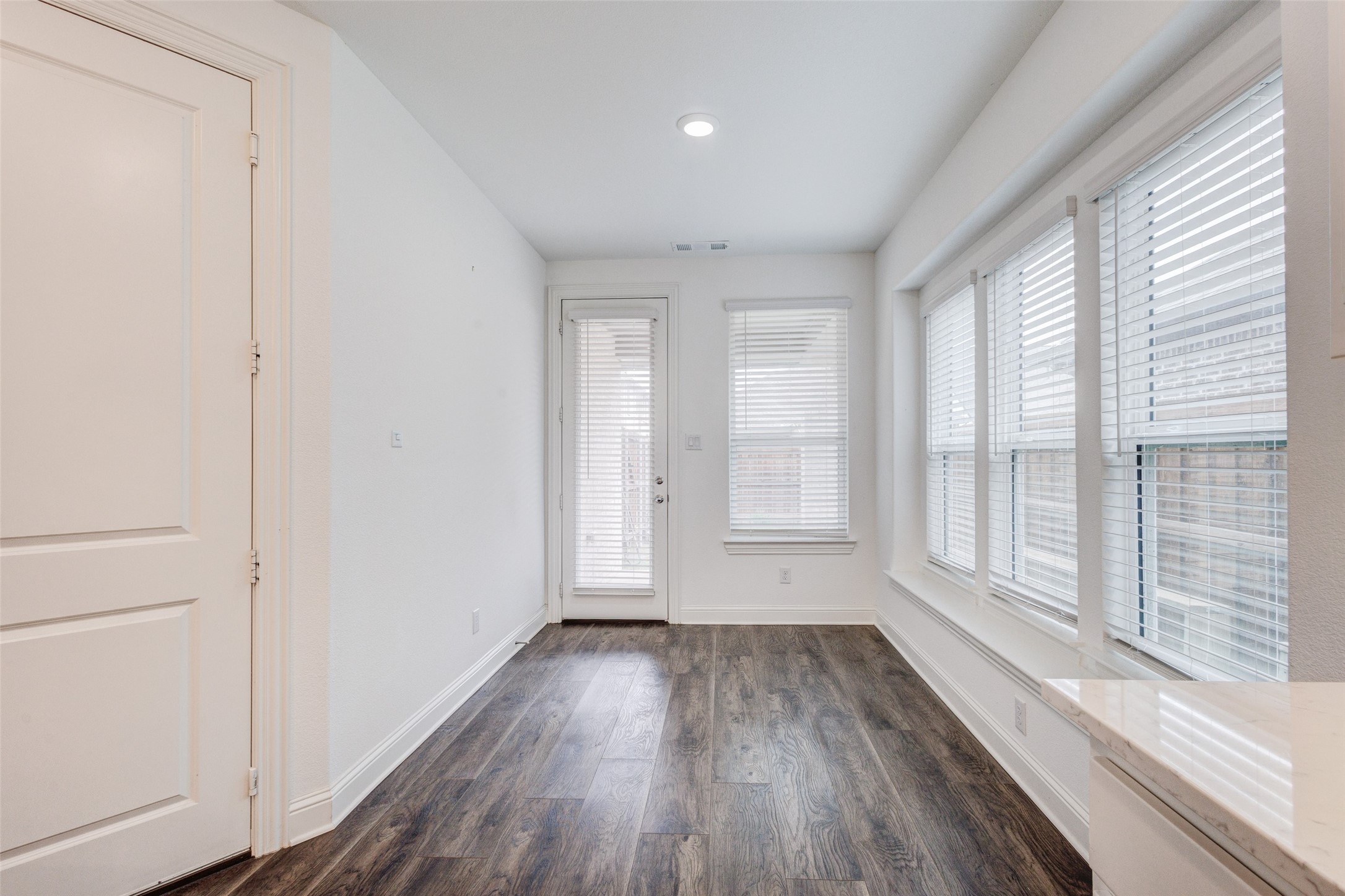1435 Eden Valleywood Way Arlington TX 76005