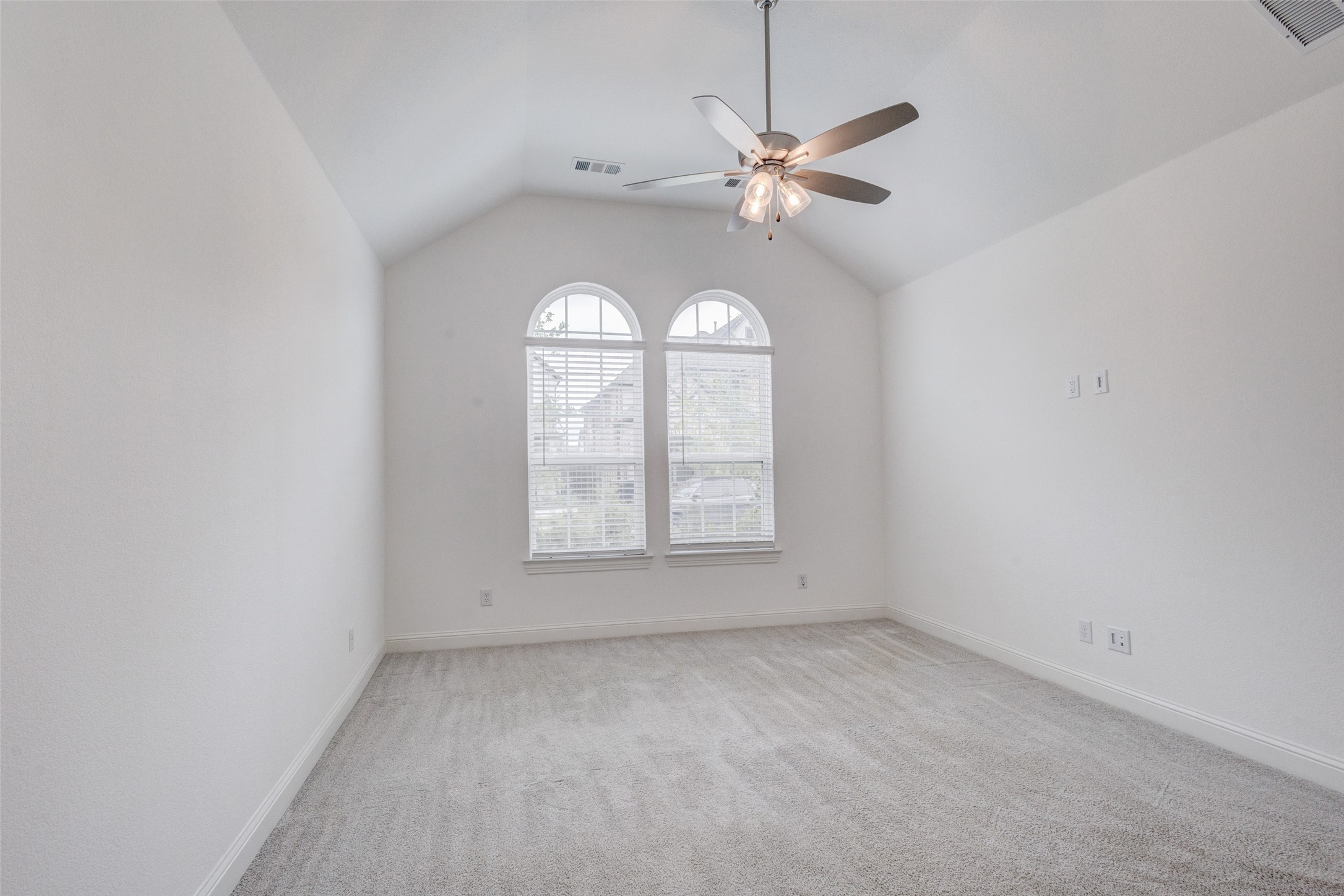 1435 Eden Valleywood Way Arlington TX 76005
