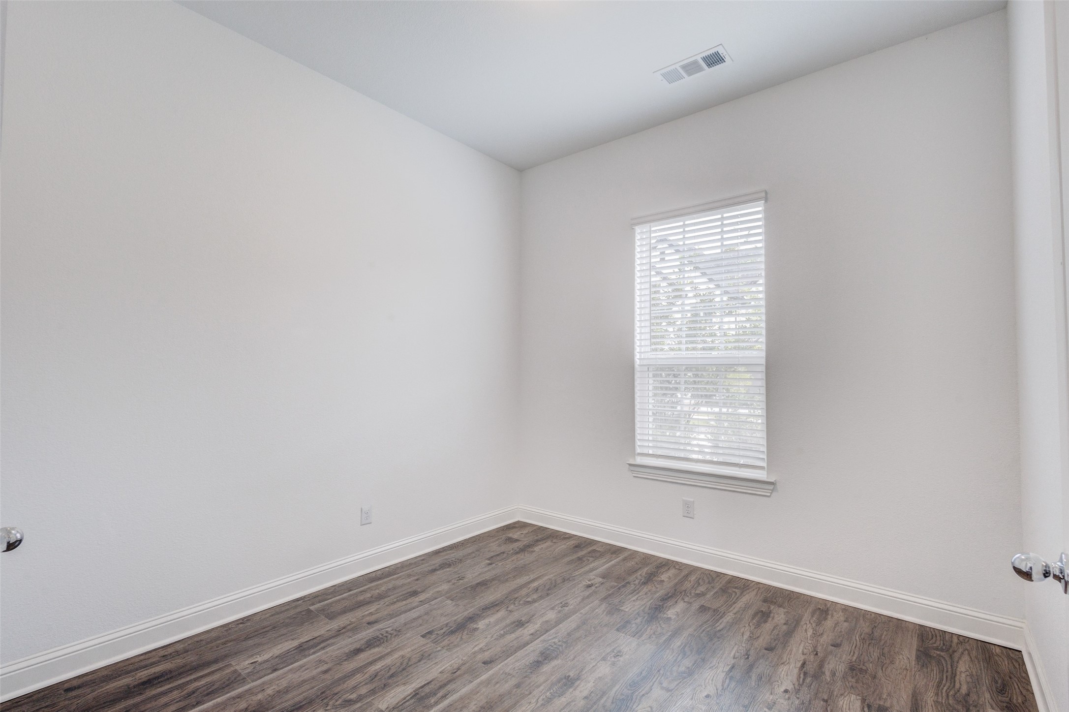 1435 Eden Valleywood Way Arlington TX 76005