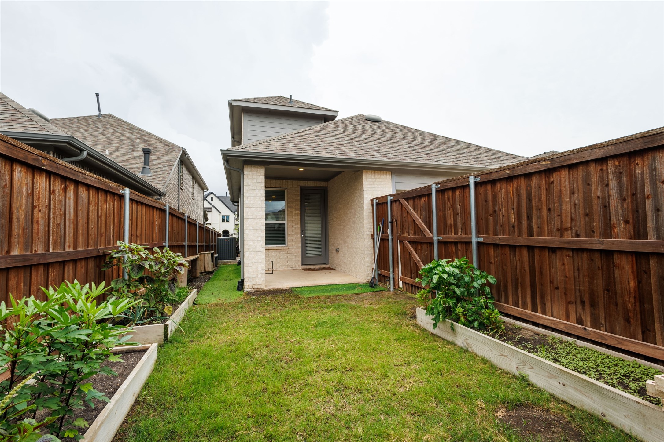 1435 Eden Valleywood Way Arlington TX 76005