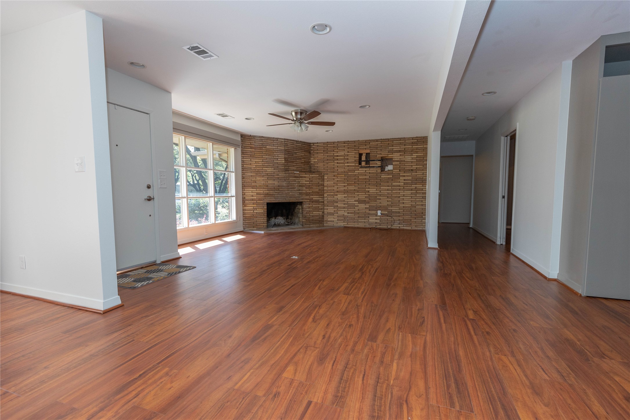 4713 Holiday Lane W North Richland Hills TX 76180
