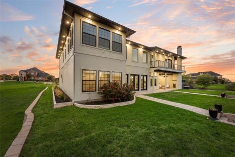 464 Breezeway Court Cedar Hill TX 75104
