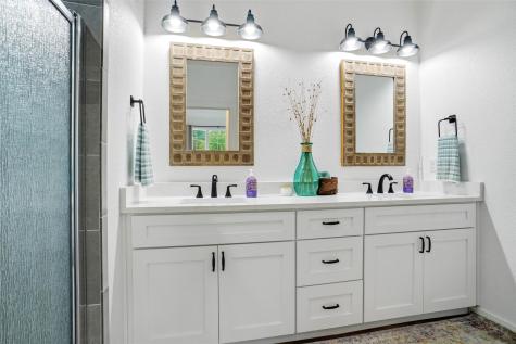 116 Lindsey Lane Runaway Bay TX 76426