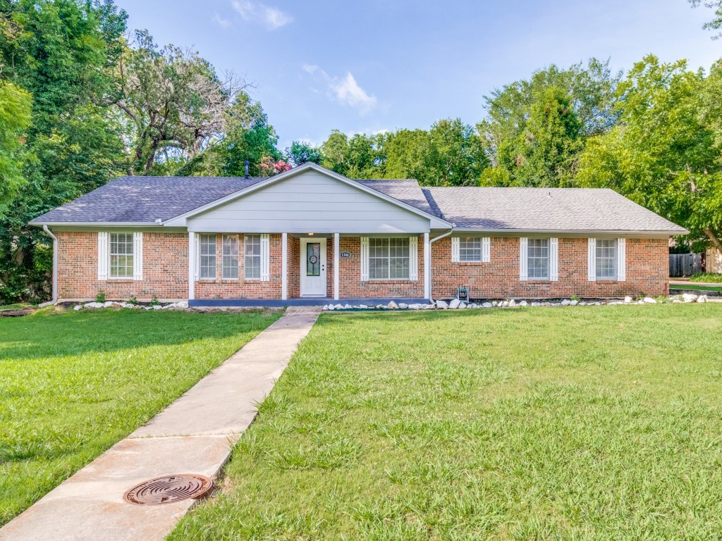 1304 E 9th Street Bonham TX 75418