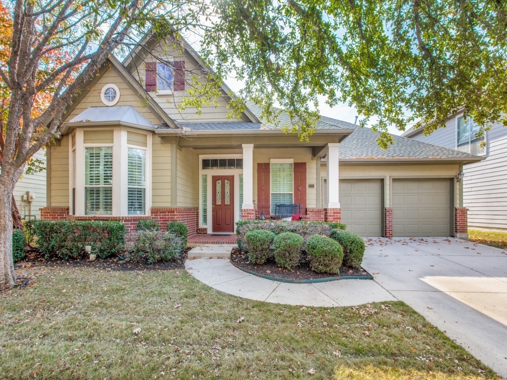 711 Bradford Street Lantana TX 76226