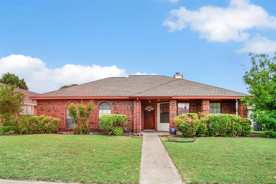 407 Nandina Drive Allen TX 75002