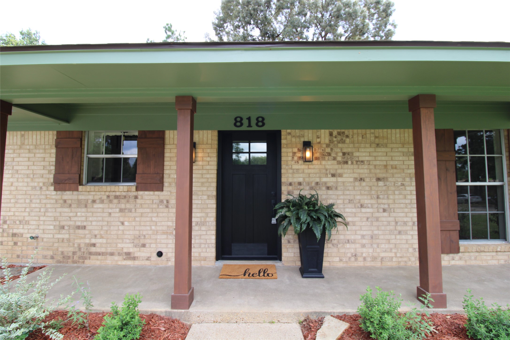 818 E Clinton Athens TX 75751
