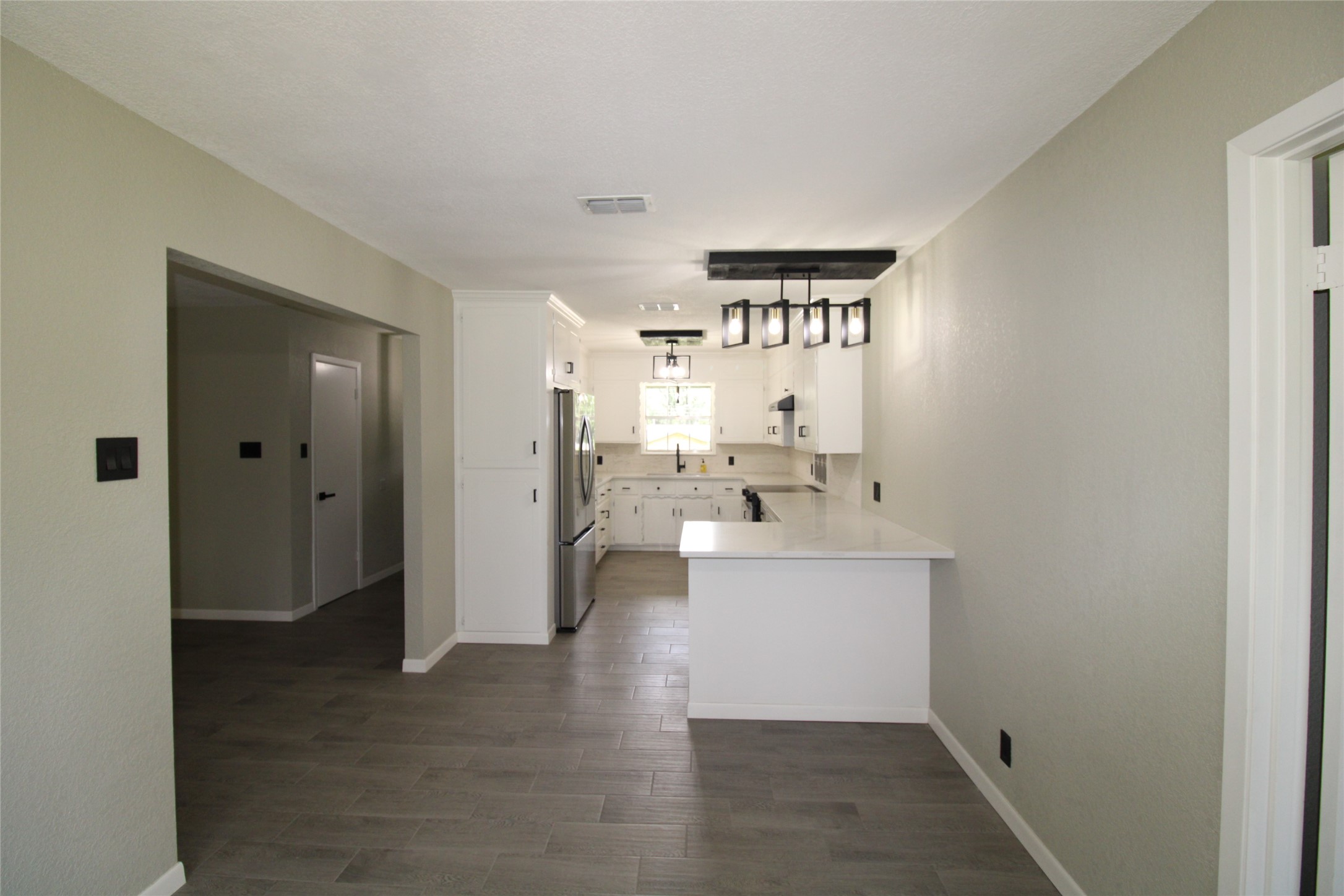 818 E Clinton Athens TX 75751