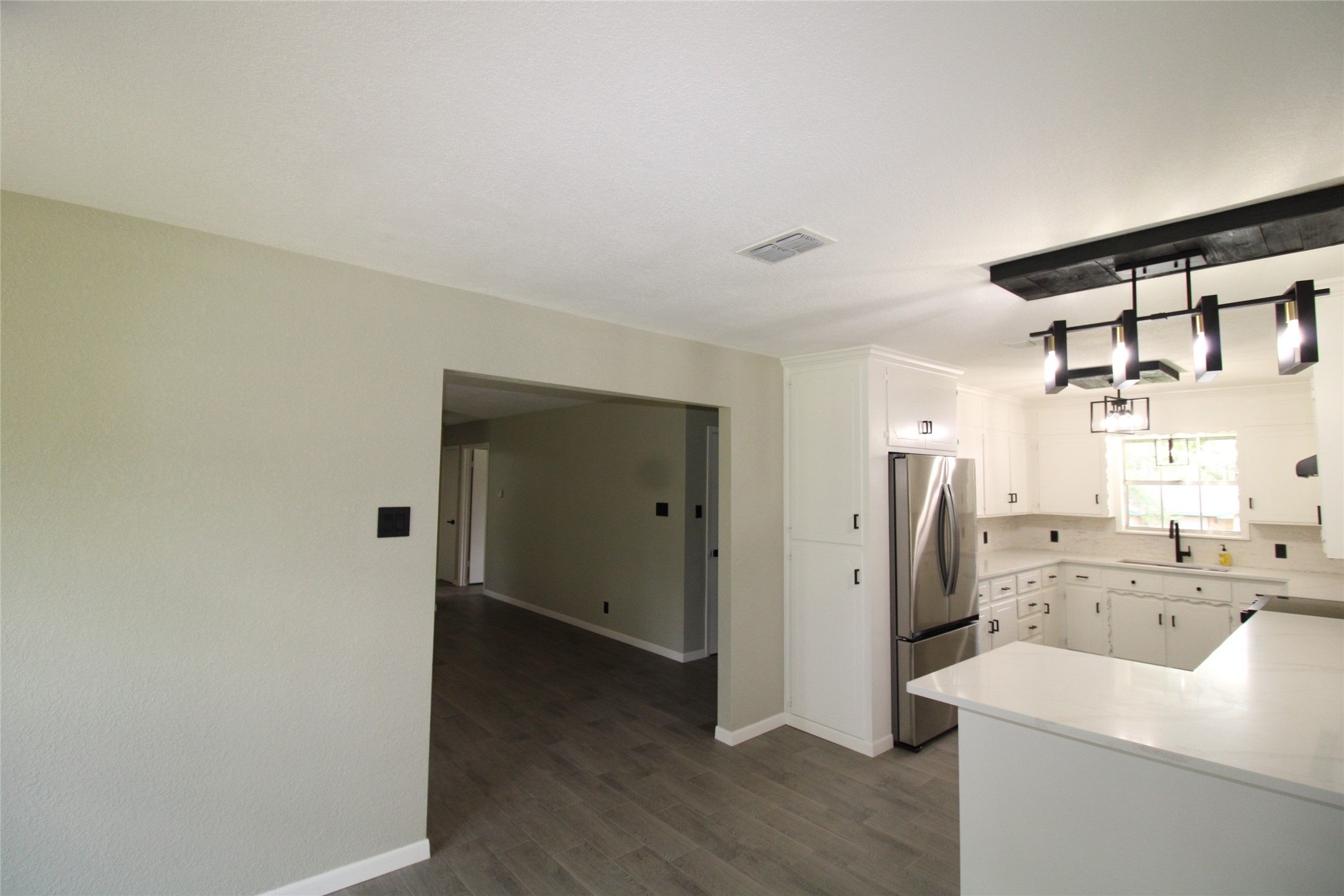 818 E Clinton Athens TX 75751