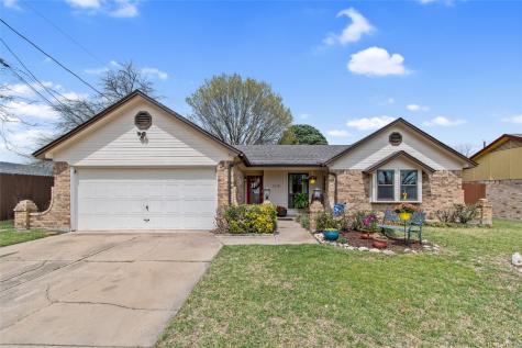 2218 Woodside Drive Grand Prairie TX 75052