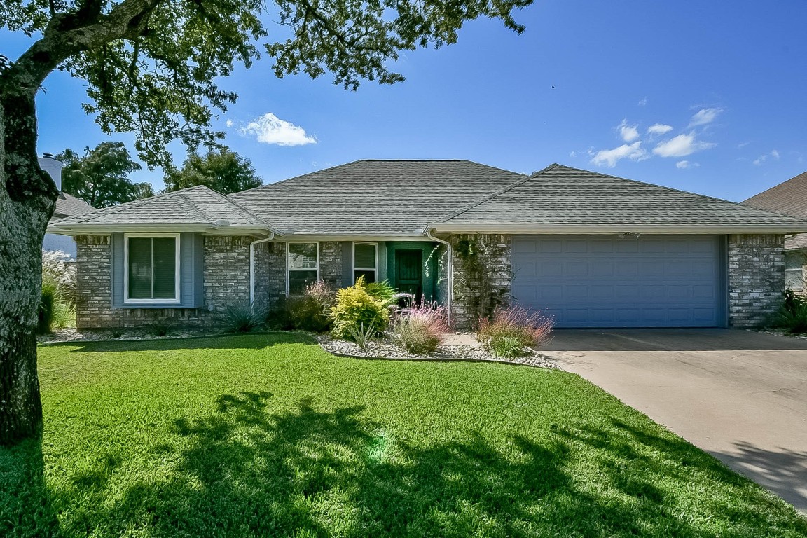 2404 Waters Edge Drive Granbury TX 76048