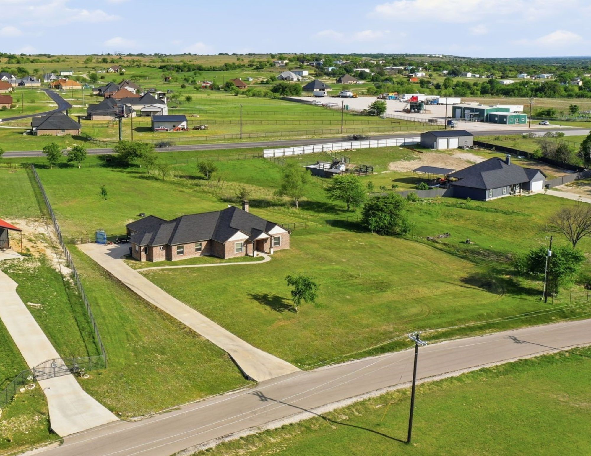 1012 Justin Drive Springtown TX 76082