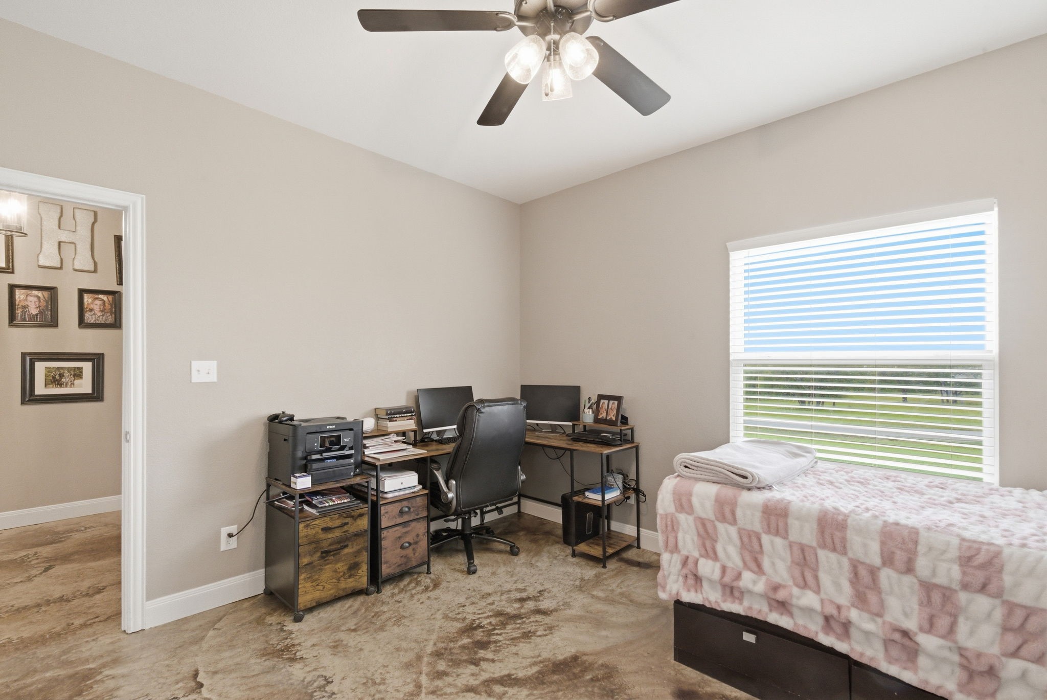1012 Justin Drive Springtown TX 76082