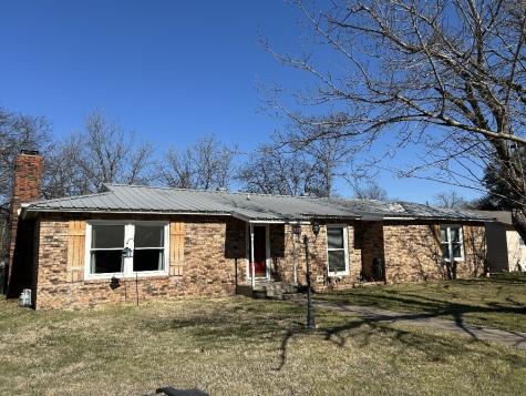 718 Turner Street Cleburne TX 76033