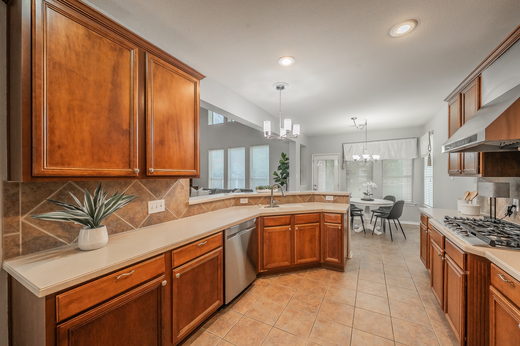 5516 Dunn Hill Drive Fort Worth TX 76137