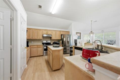 7451 Stonybrooke Drive North Richland Hills TX 76182