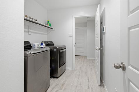420 Basalt Drive Azle TX 76020