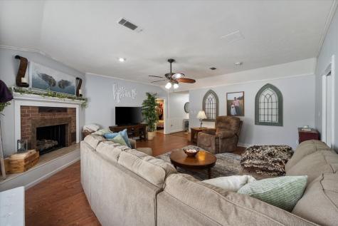 1201 Oak Street Teague TX 75860