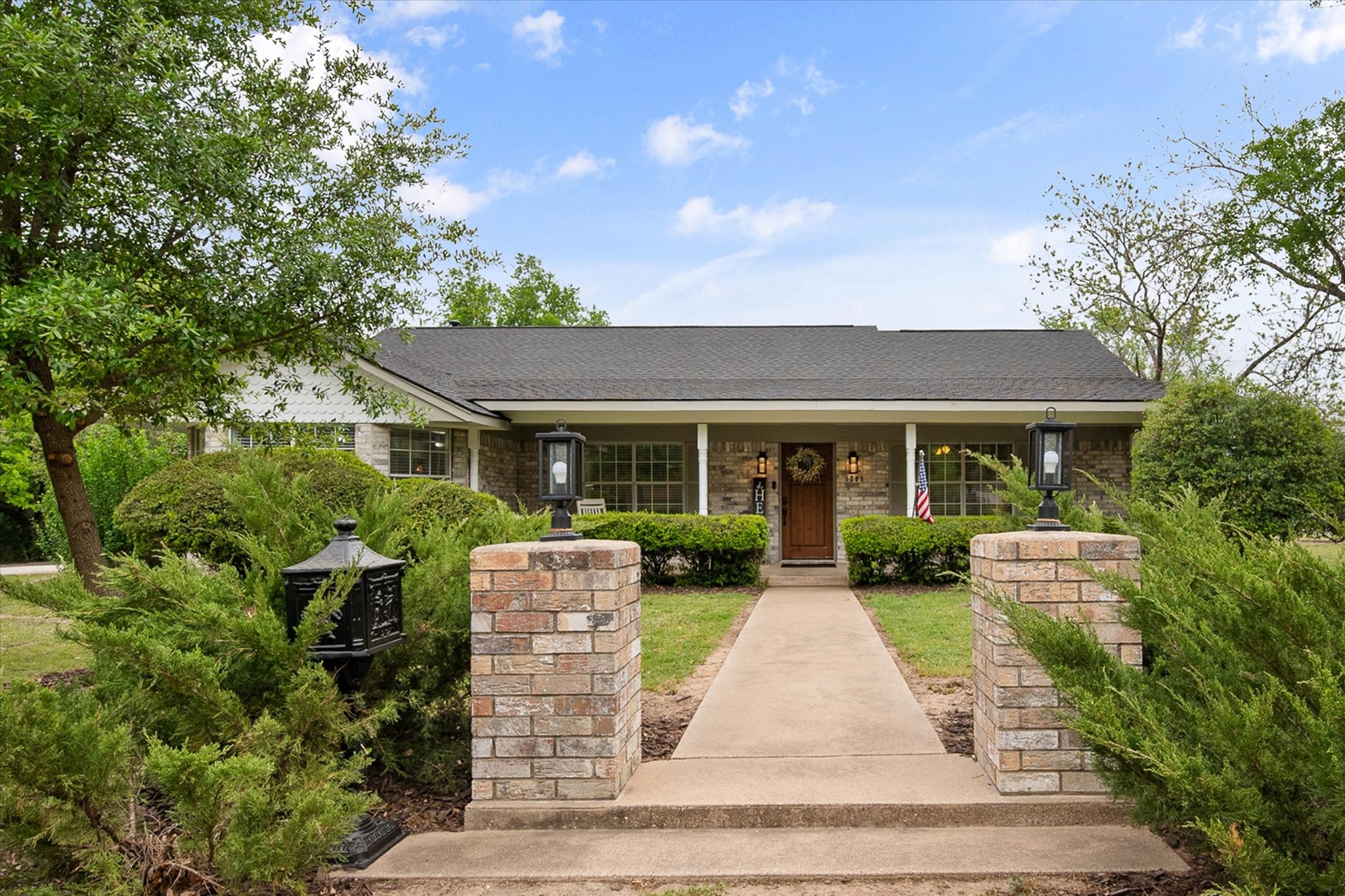 1201 Oak Street Teague TX 75860
