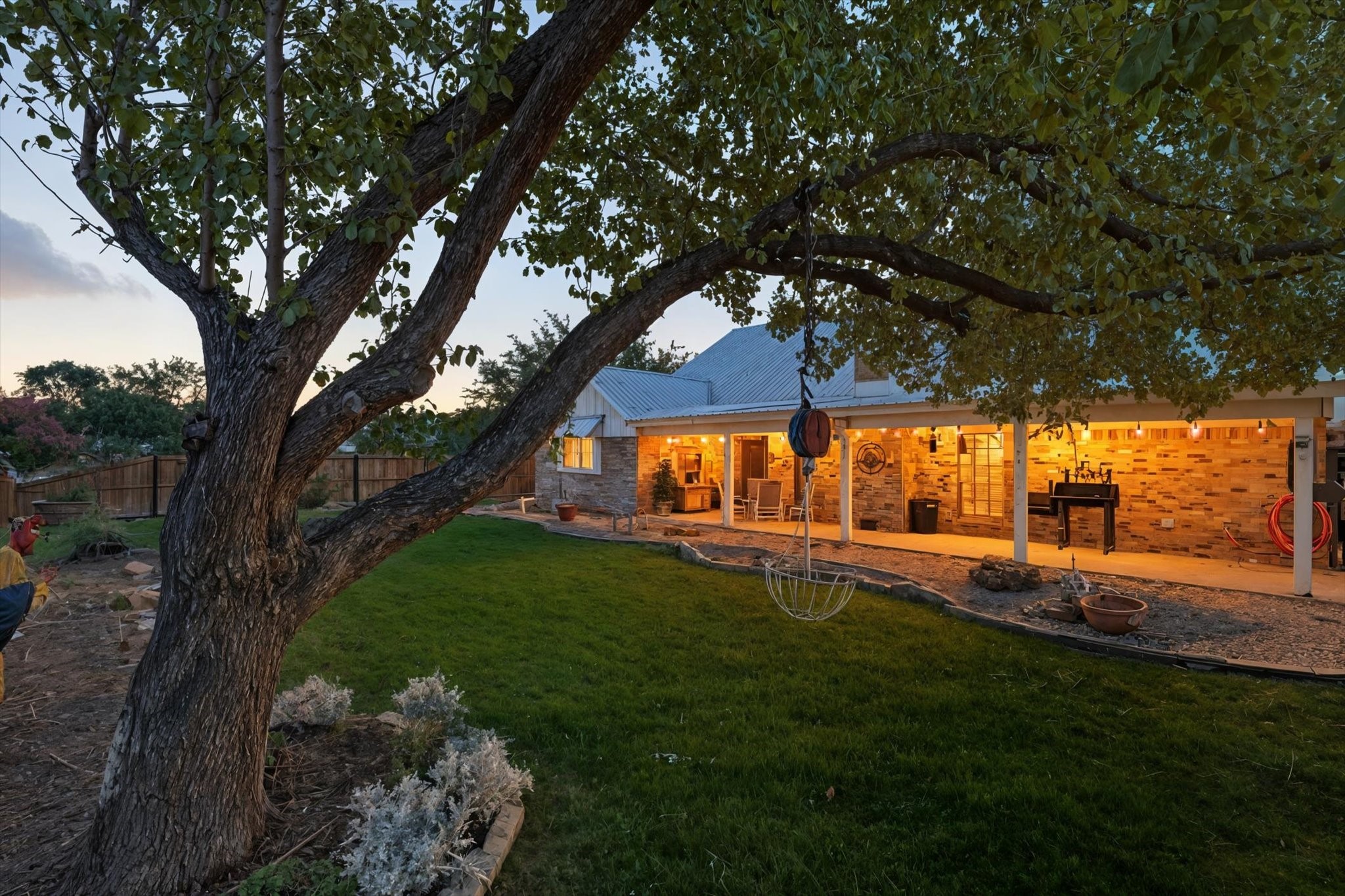 10594 Sam Reynolds Road Justin TX 76247