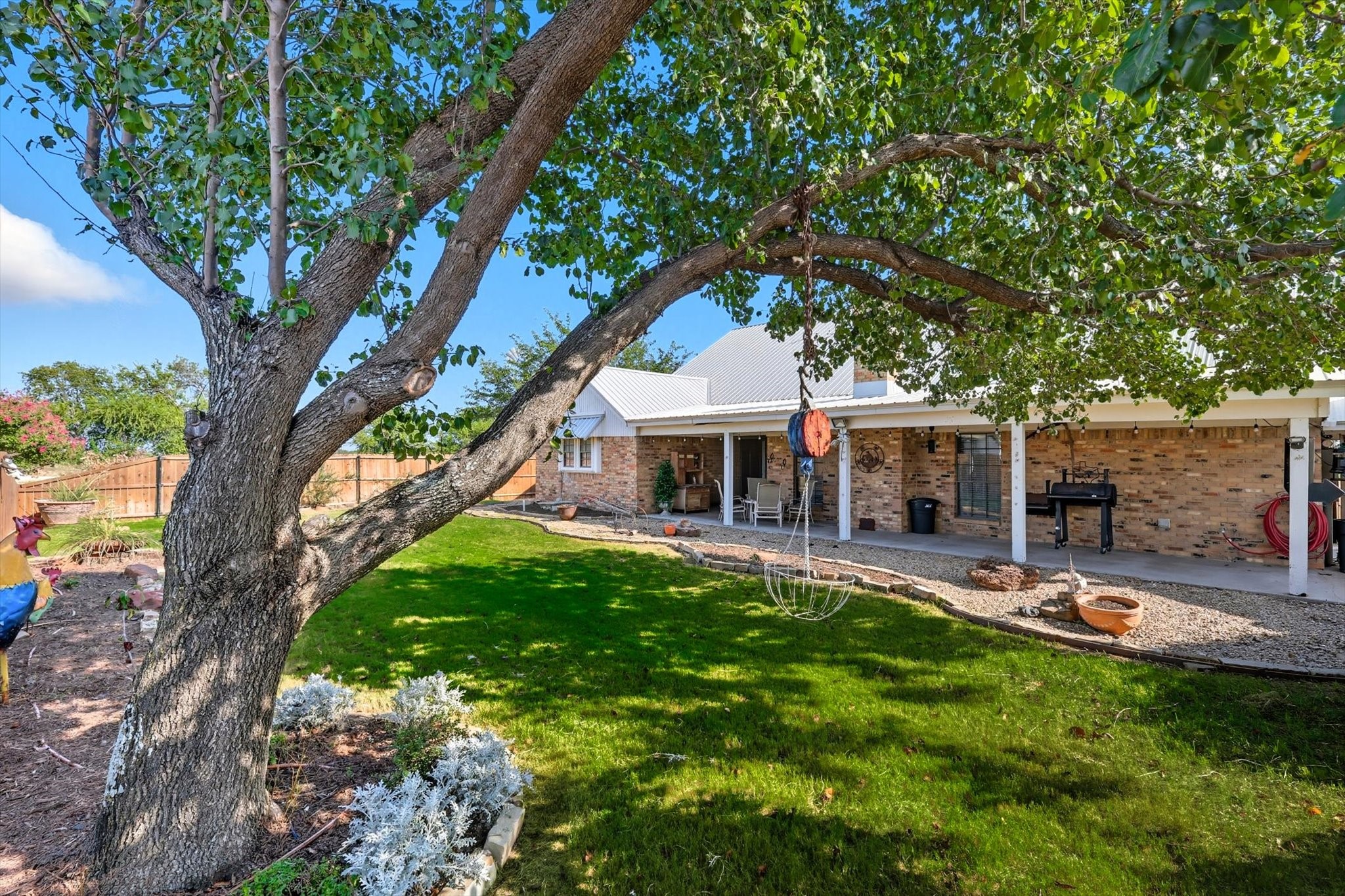 10594 Sam Reynolds Road Justin TX 76247