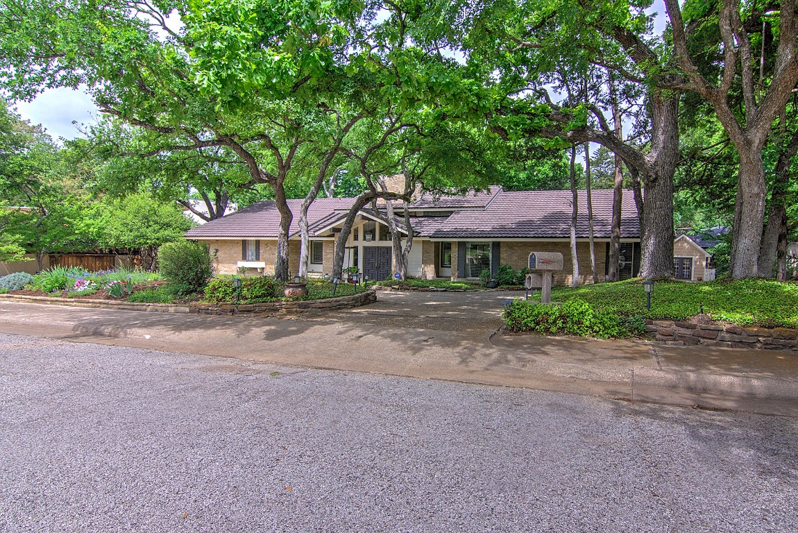 7219 Valley View Place Dallas TX 75240