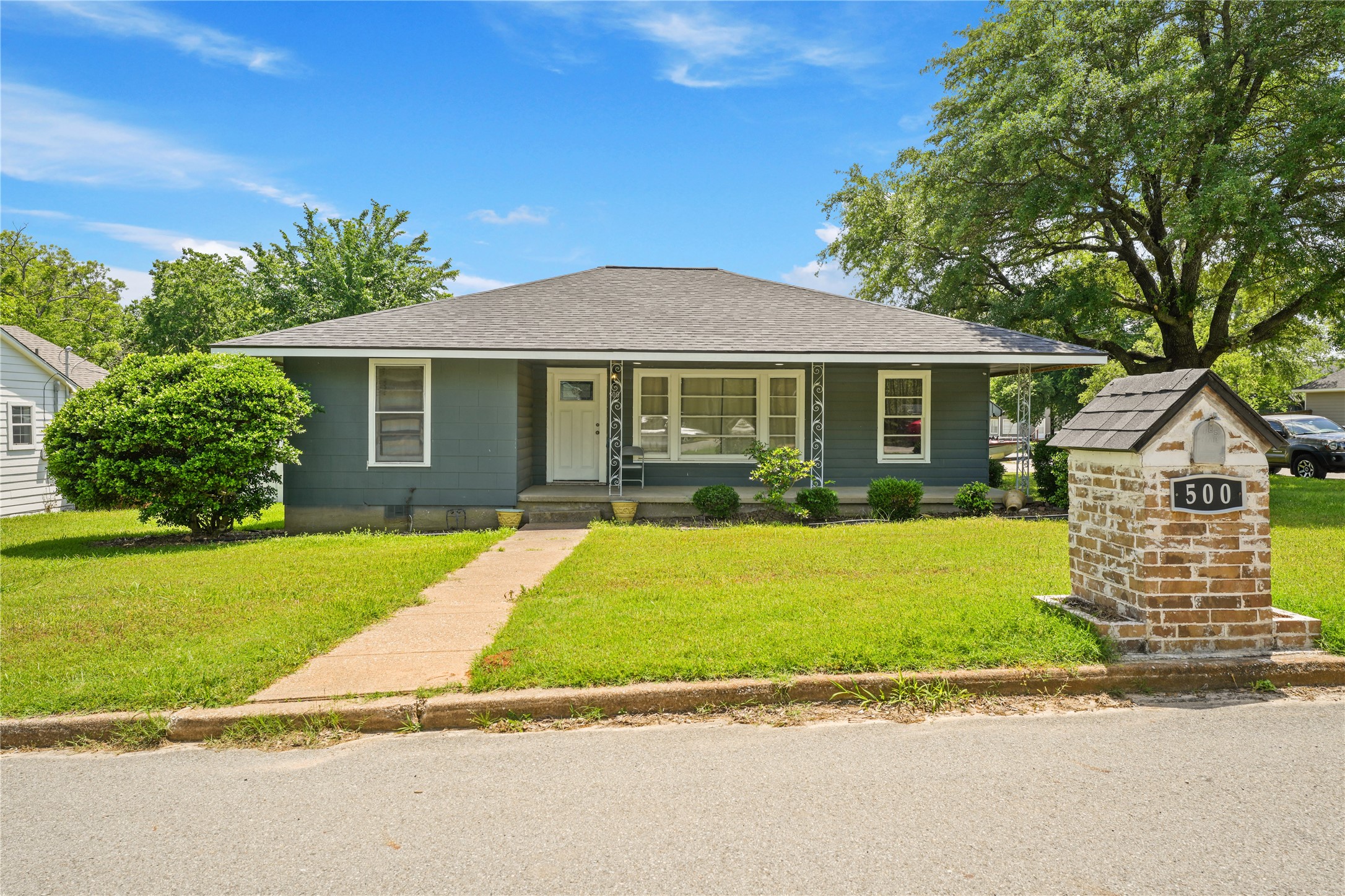 500 E Monterey Street Denison TX 75021