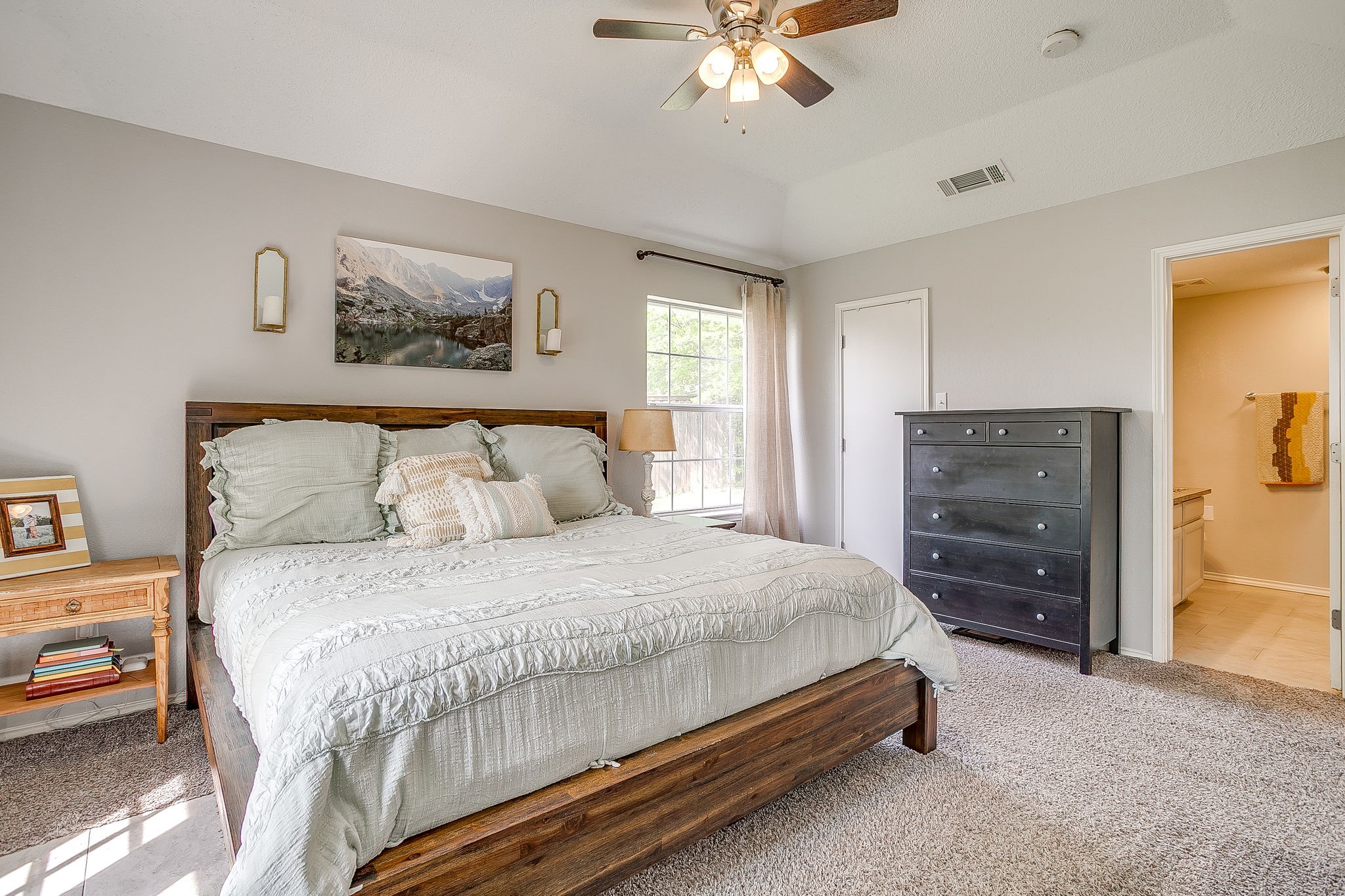 7104 Summerset Drive Benbrook TX 76126