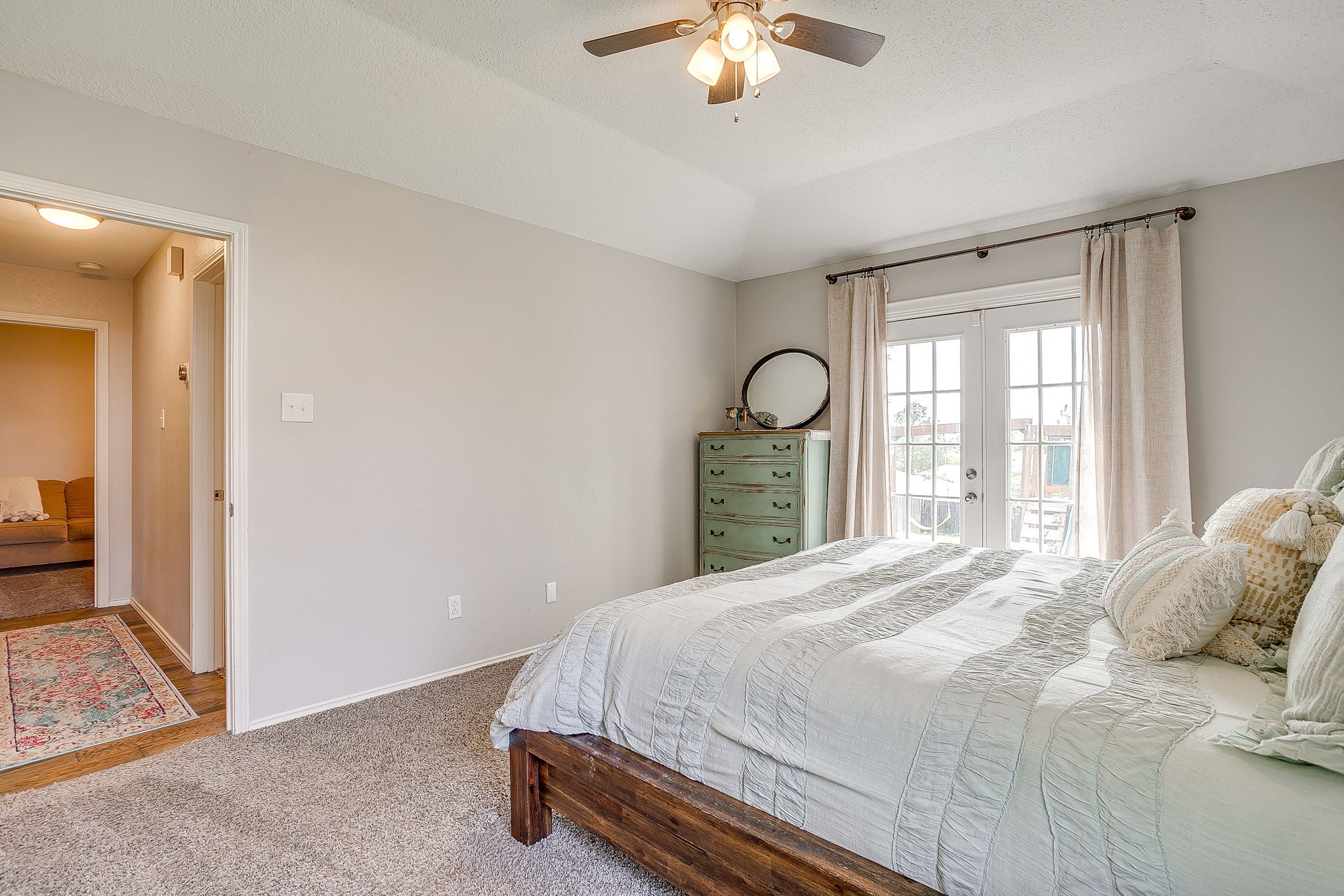 7104 Summerset Drive Benbrook TX 76126