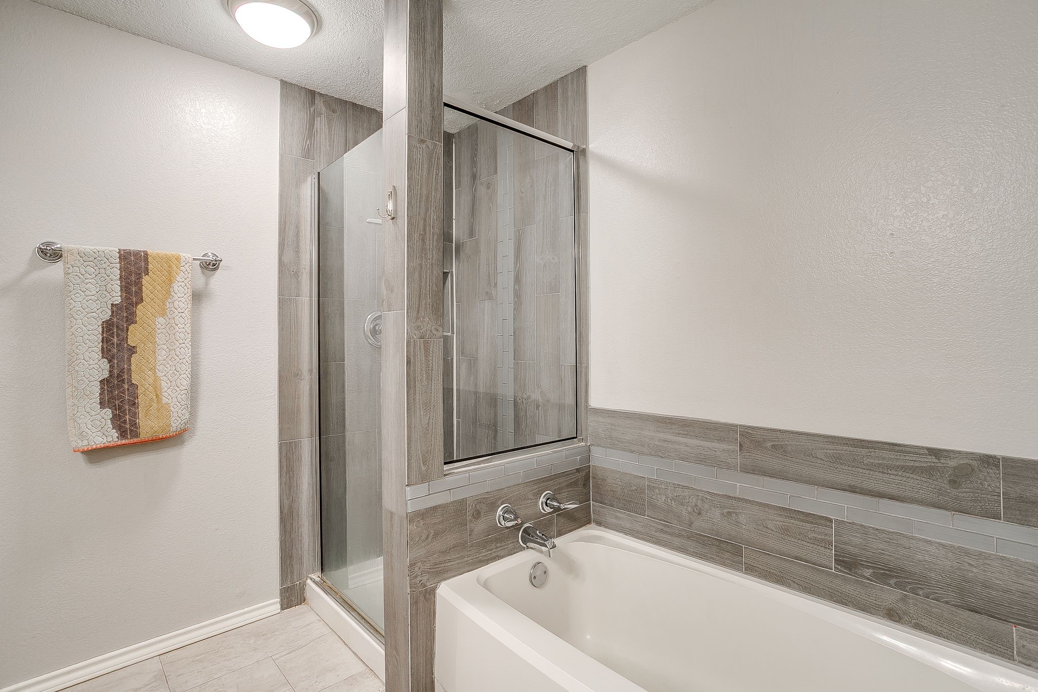 7104 Summerset Drive Benbrook TX 76126