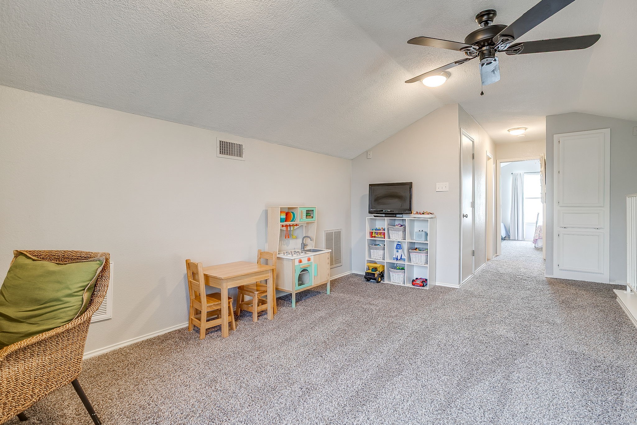 7104 Summerset Drive Benbrook TX 76126