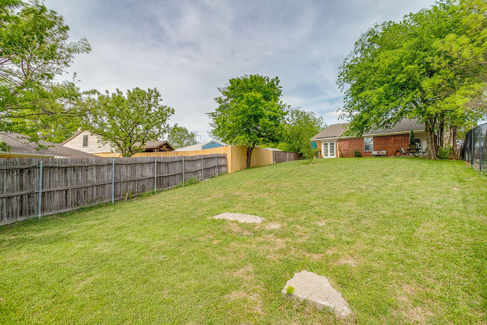 7104 Summerset Drive Benbrook TX 76126