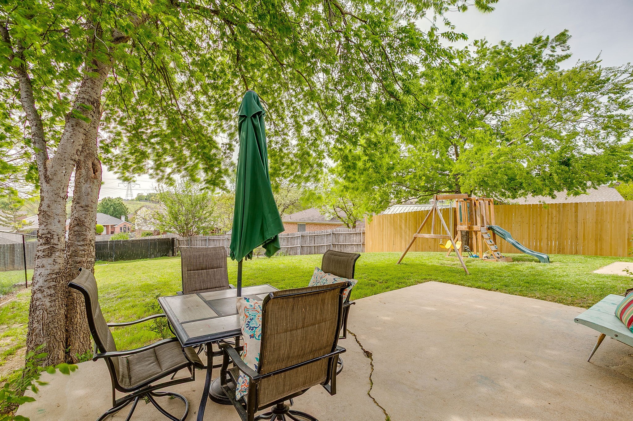 7104 Summerset Drive Benbrook TX 76126