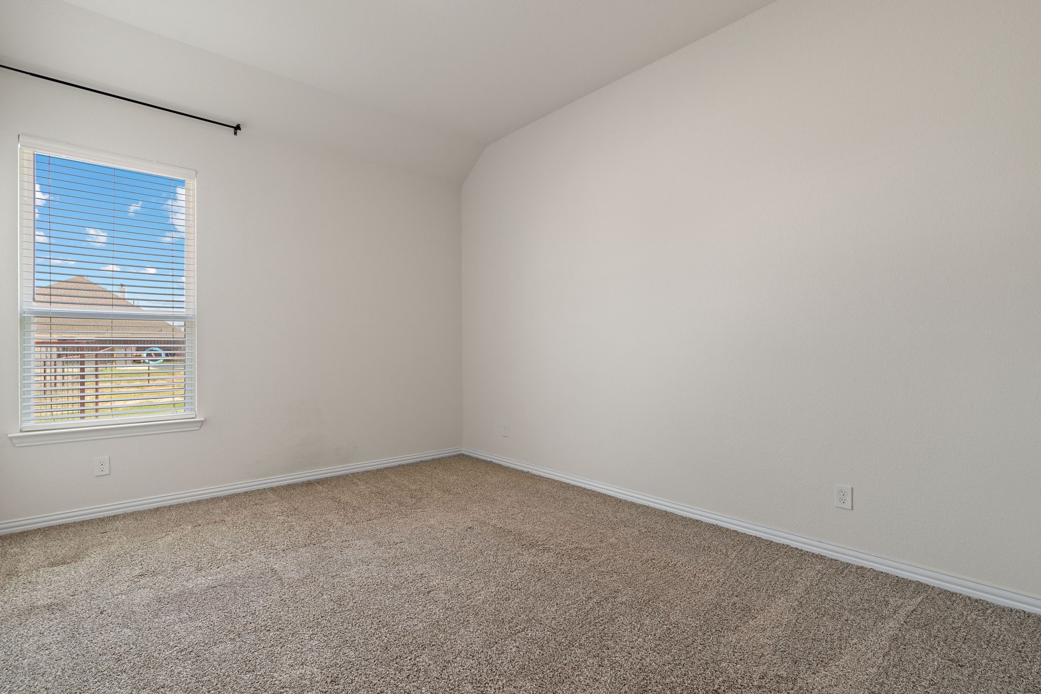 1052 Winecup Lane Weatherford TX 76085