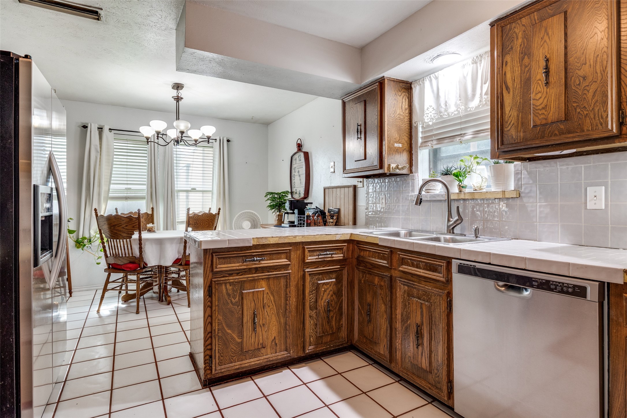 5433 Barcelona Drive Garland TX 75043