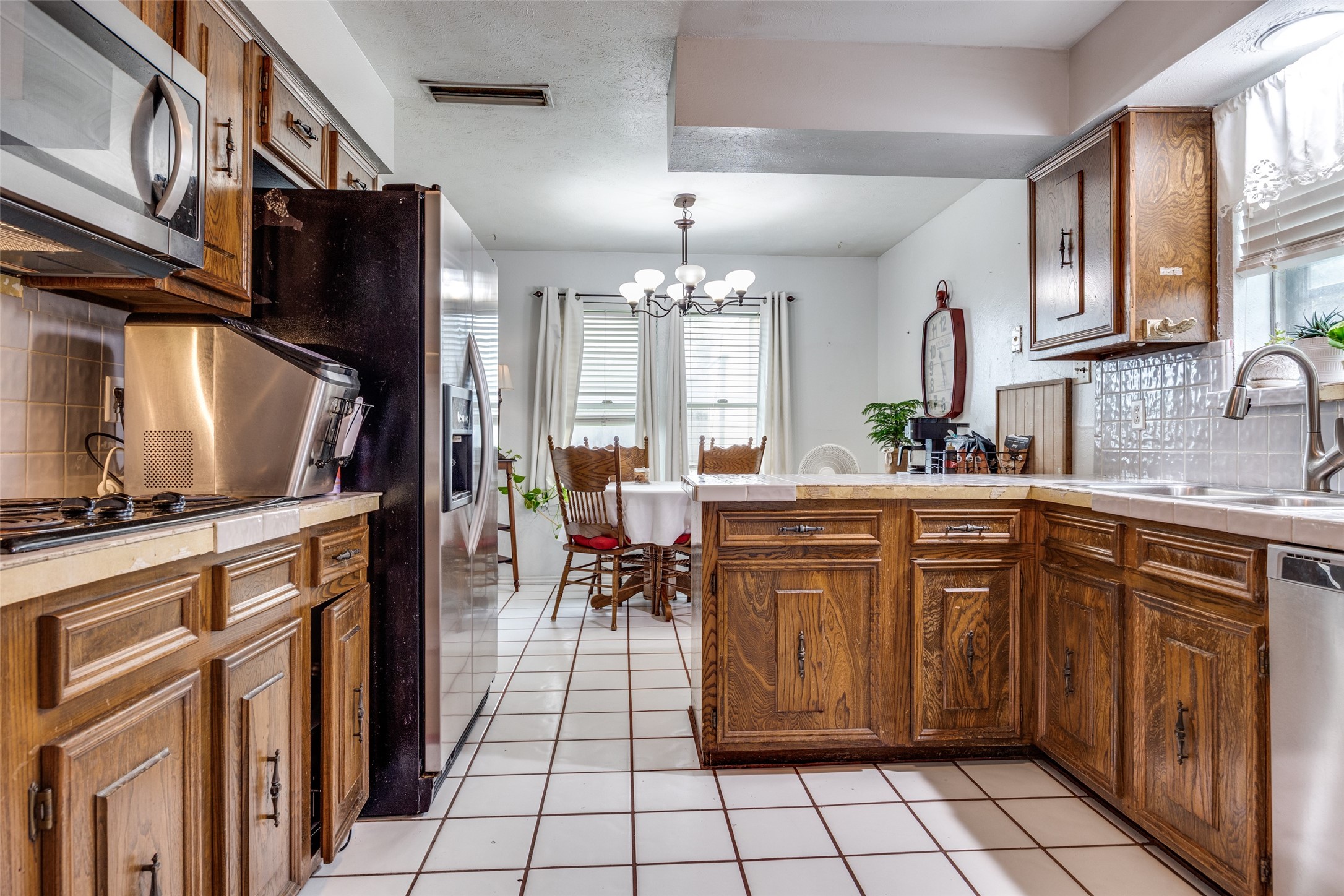 5433 Barcelona Drive Garland TX 75043
