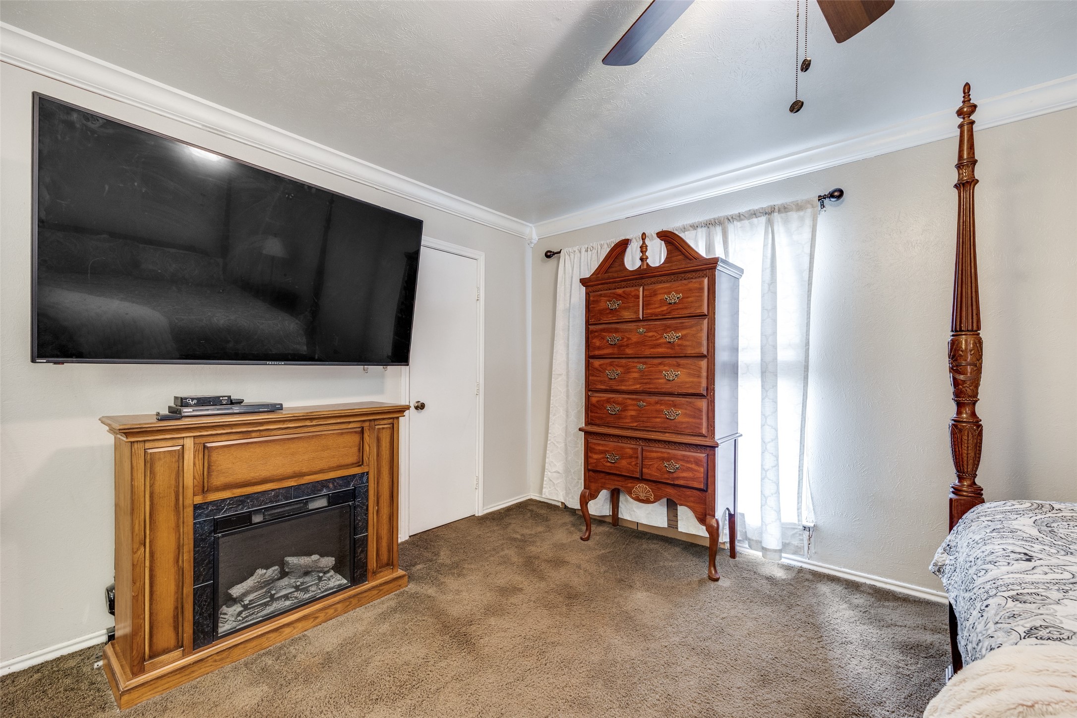 5433 Barcelona Drive Garland TX 75043
