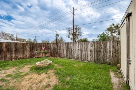 5433 Barcelona Drive Garland TX 75043