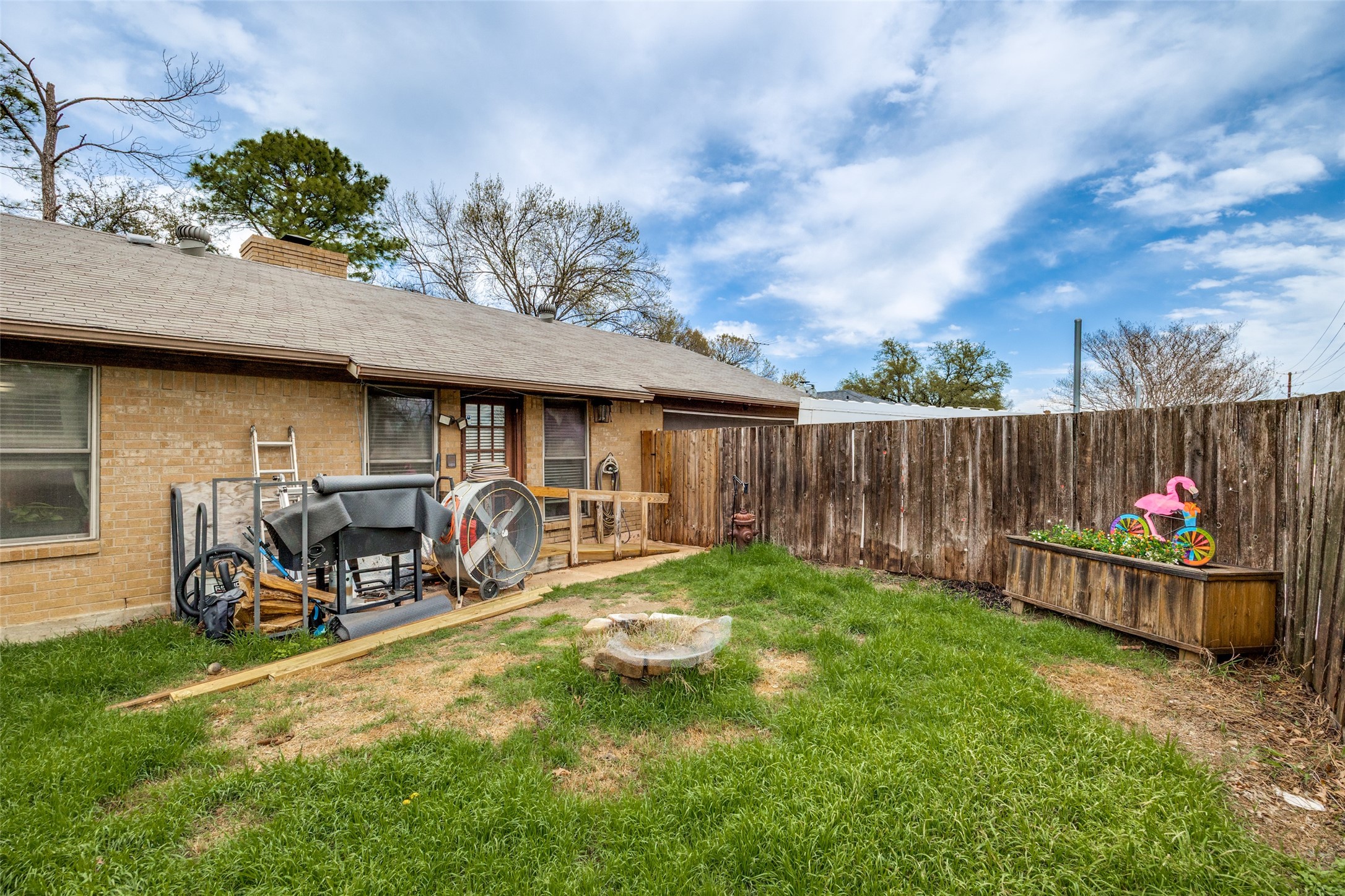 5433 Barcelona Drive Garland TX 75043
