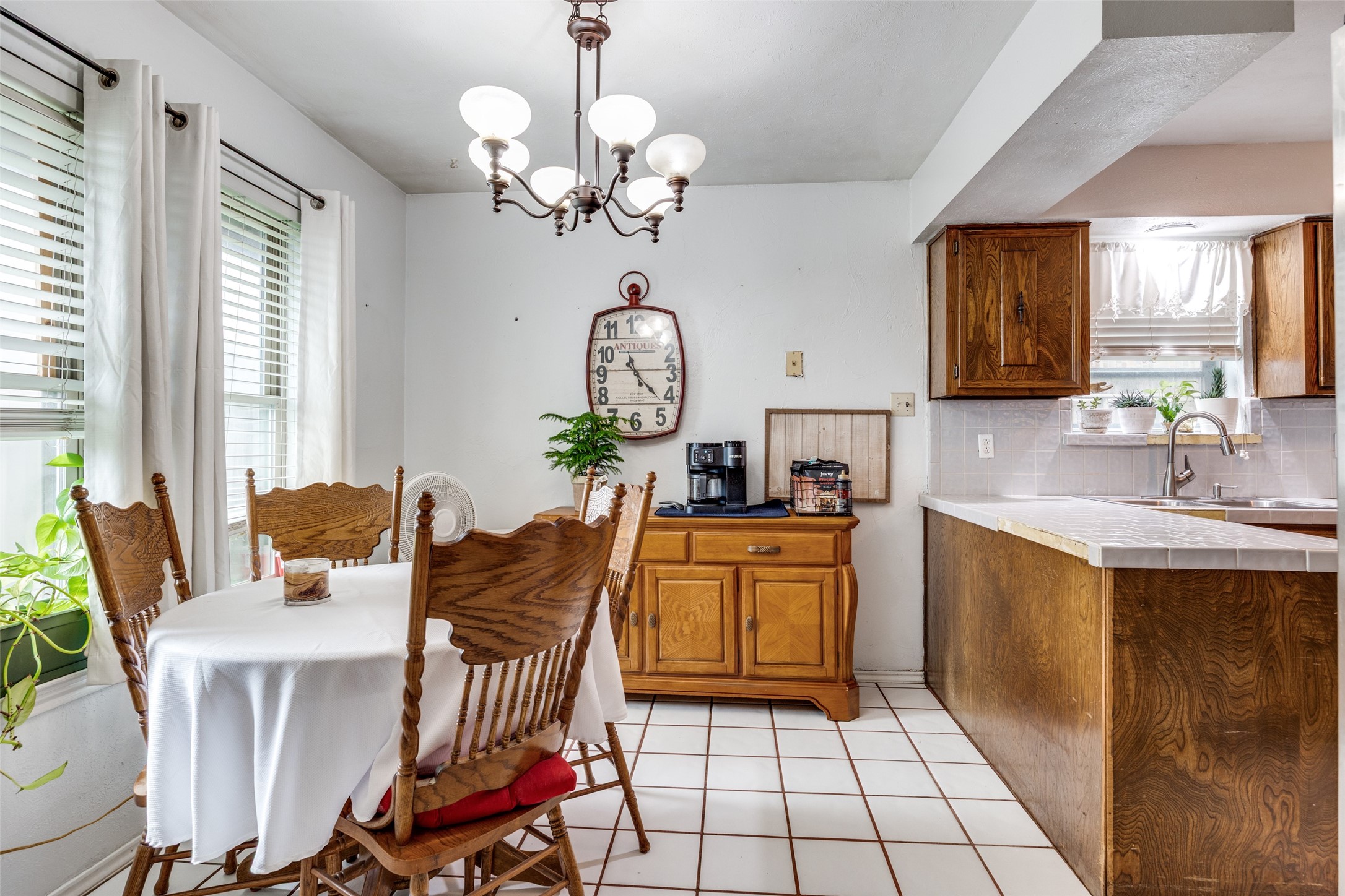 5433 Barcelona Drive Garland TX 75043