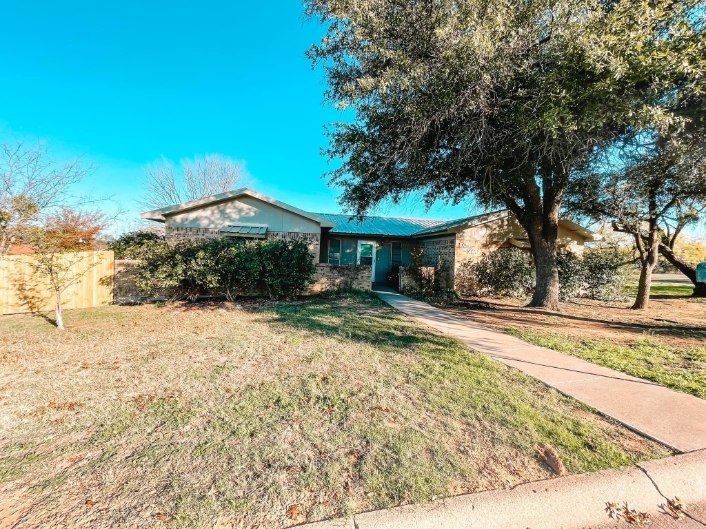 100 Sage Drive Breckenridge TX 76424