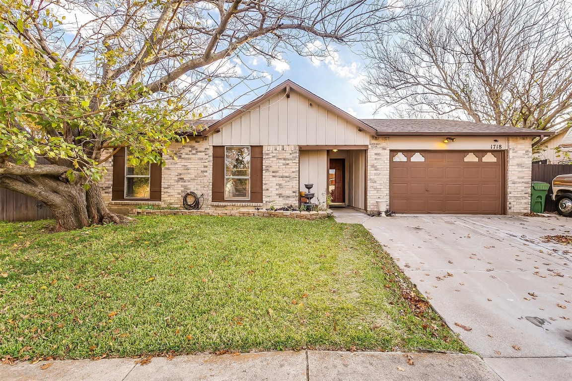 1718 Granada Drive Arlington TX 76014
