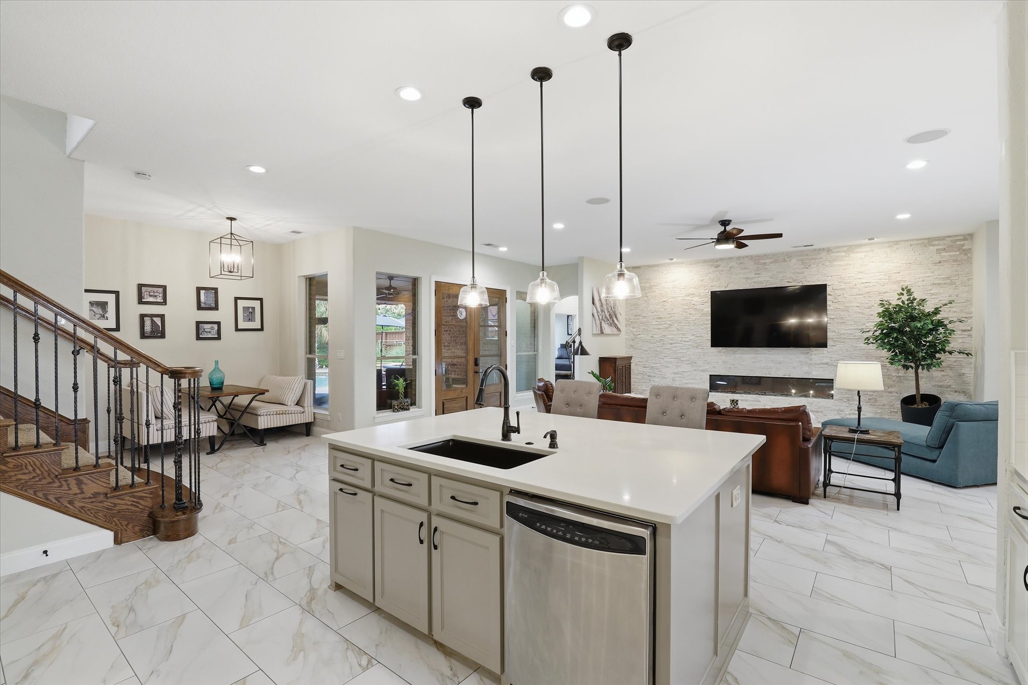 5832 Creek Crossing Lane Sachse TX 75048
