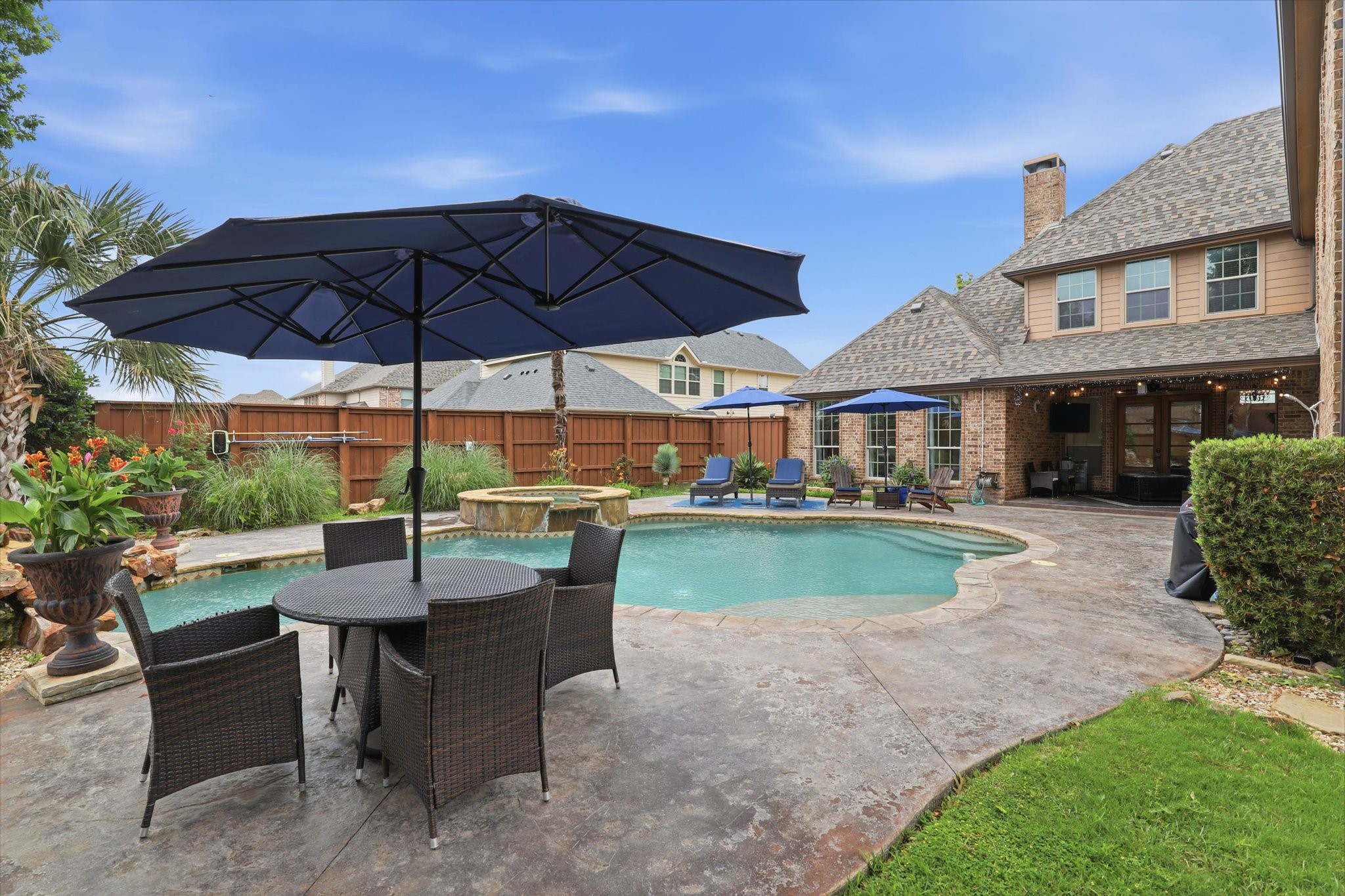 5832 Creek Crossing Lane Sachse TX 75048