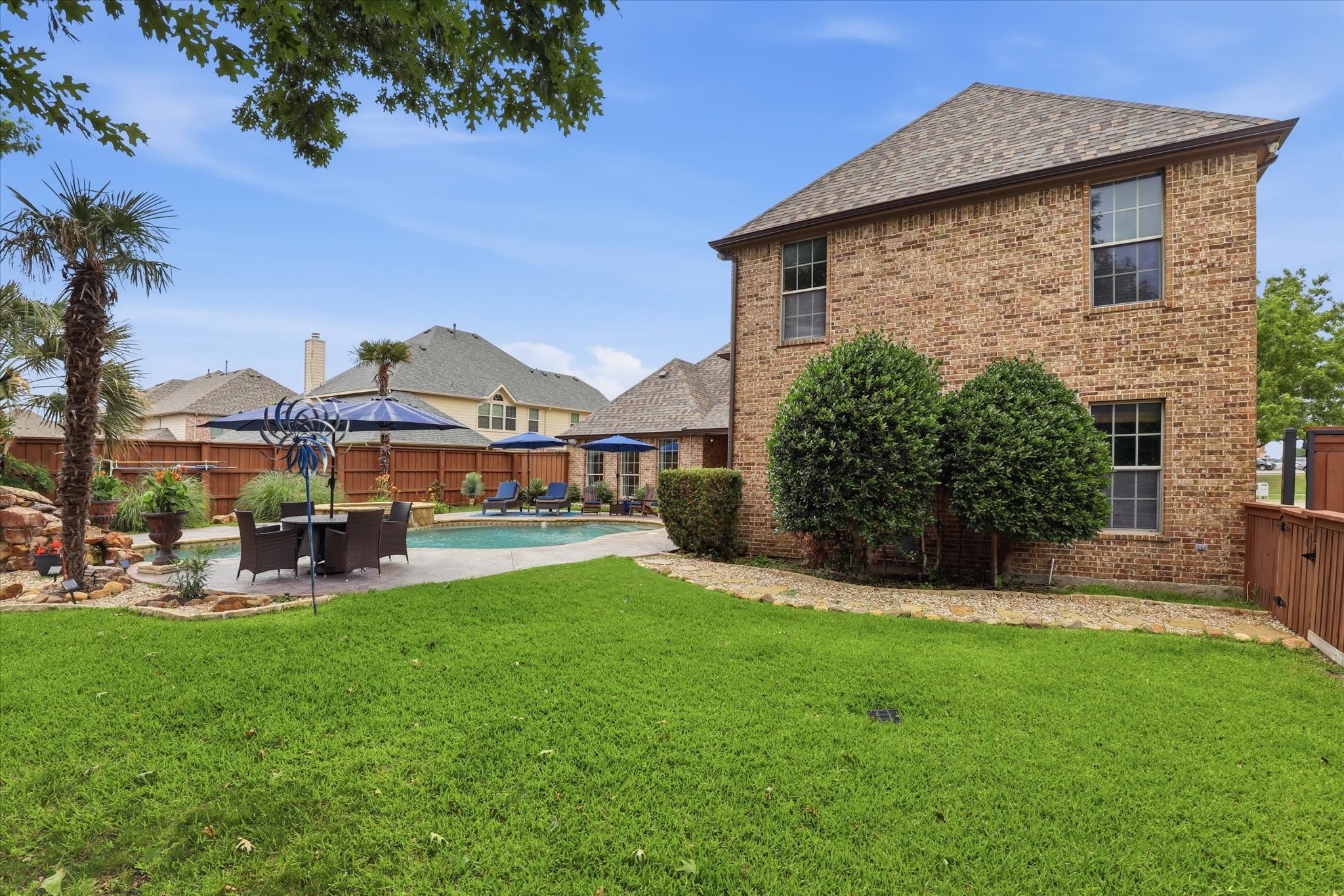 5832 Creek Crossing Lane Sachse TX 75048