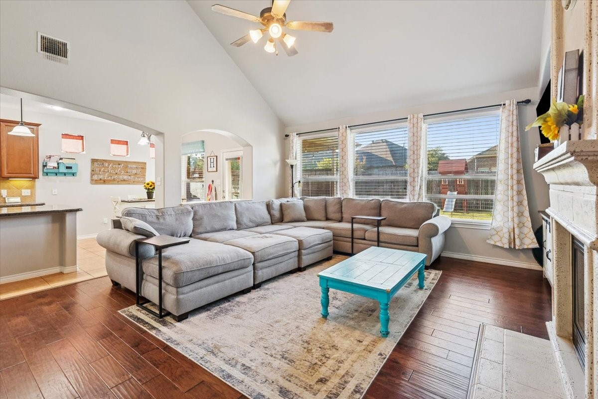 868 Valley Ridge Road Burleson TX 76028