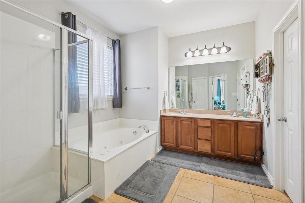 868 Valley Ridge Road Burleson TX 76028