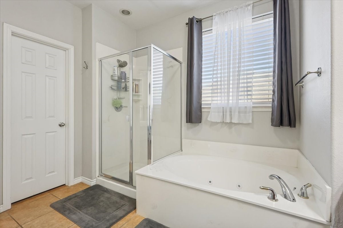 868 Valley Ridge Road Burleson TX 76028
