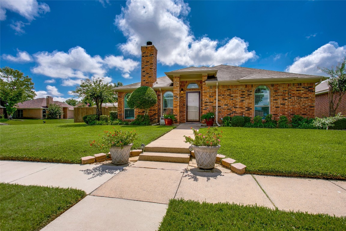 2200 Waterway Drive Mesquite TX 75181