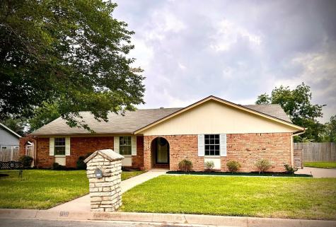 7700 Evergreen Avenue North Richland Hills TX 76182
